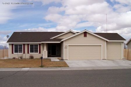 5021 Schreiner Dr.