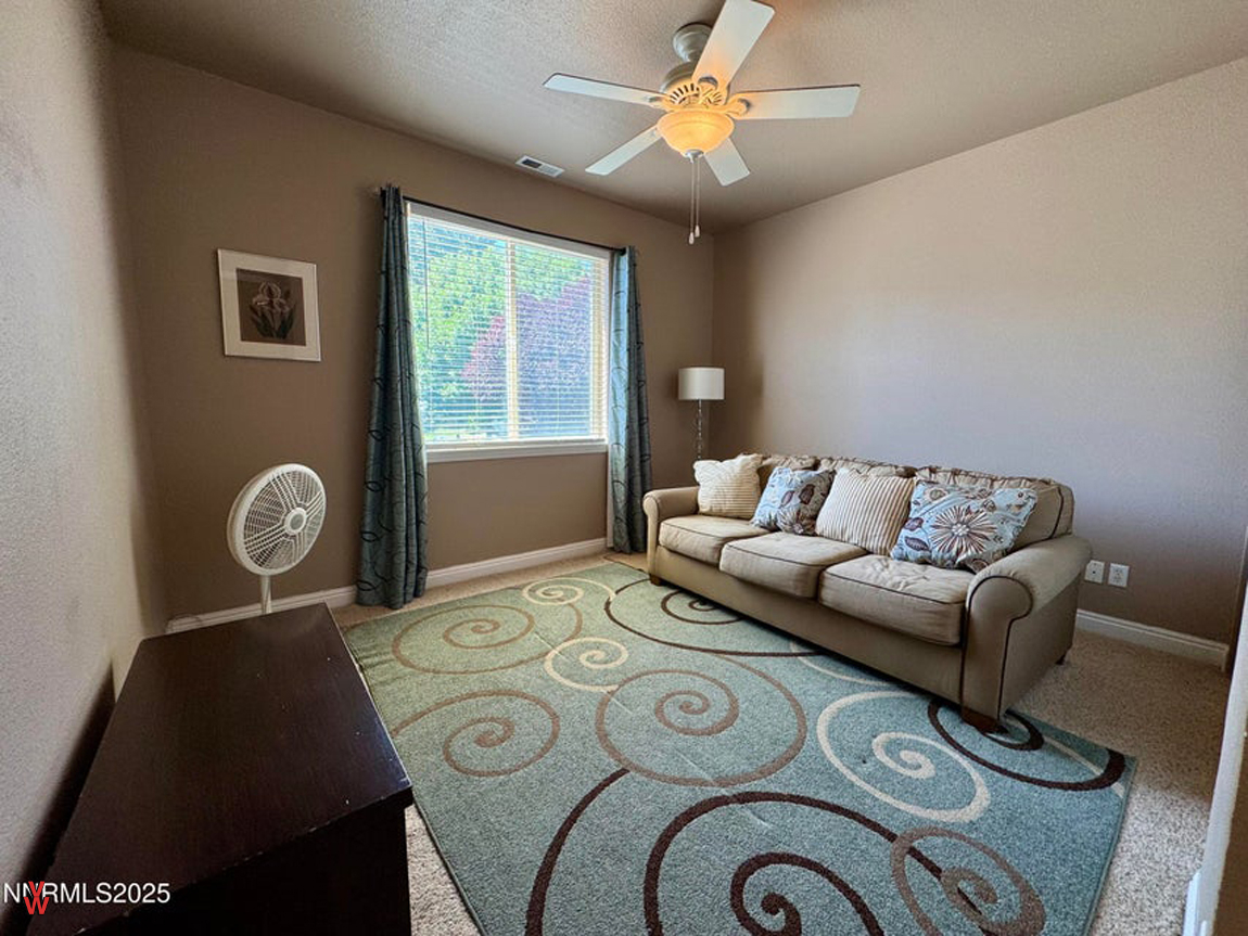 5188SnowyMountainDr-FamilyArea