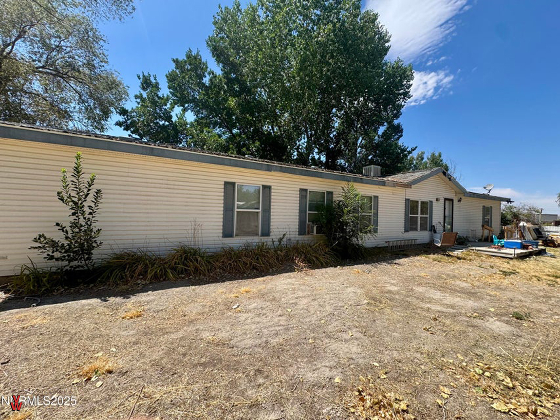 4080GoldenCircleDr.-Front