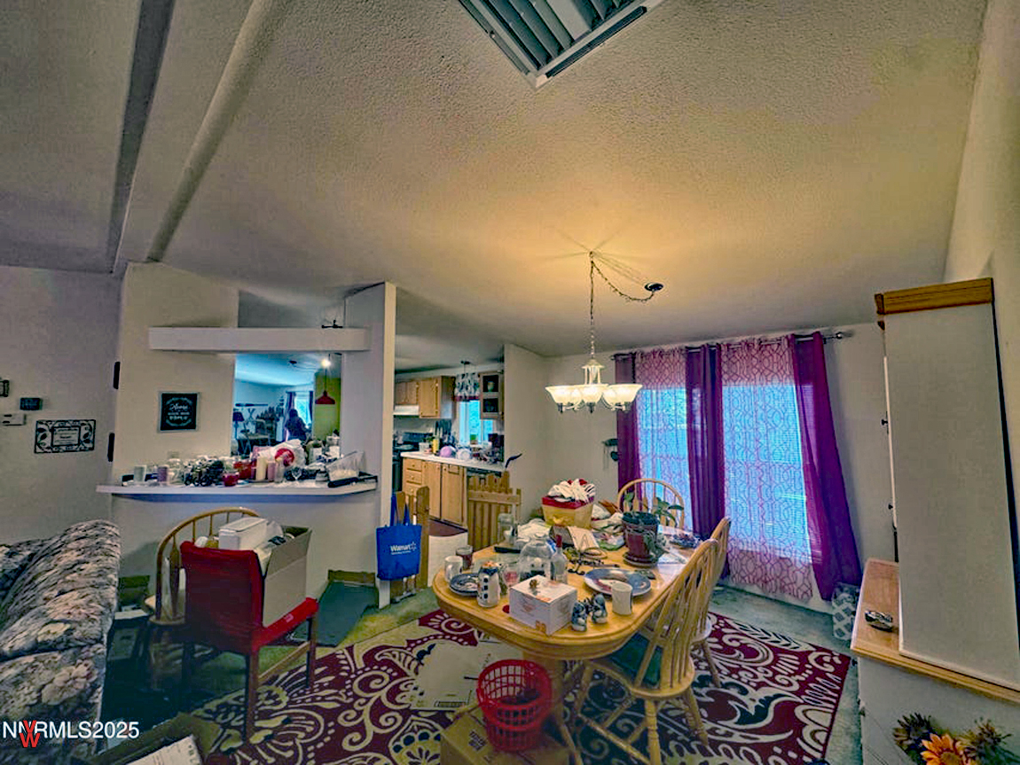 4080GoldenCircleDr.-Kitchen2