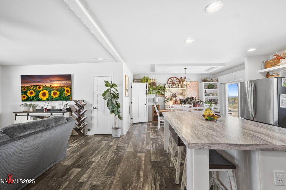 20250908211215590094000000-o