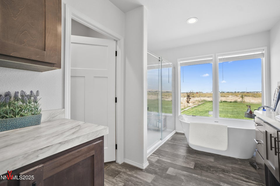 20250908211620516531000000-o