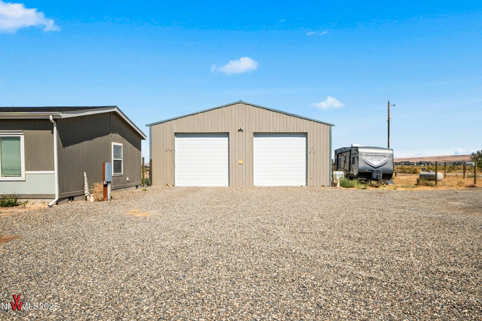 20250908212217823051000000-o