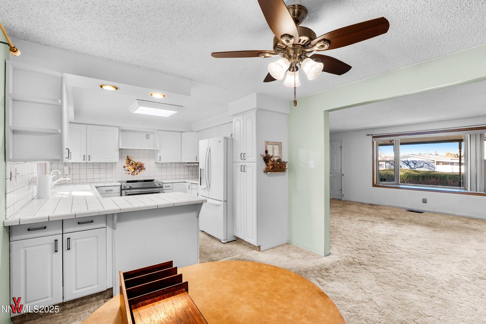 20251217224920685420000000-o