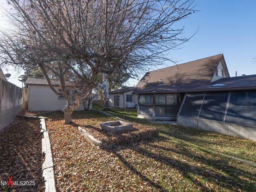 20251217225652687728000000-o