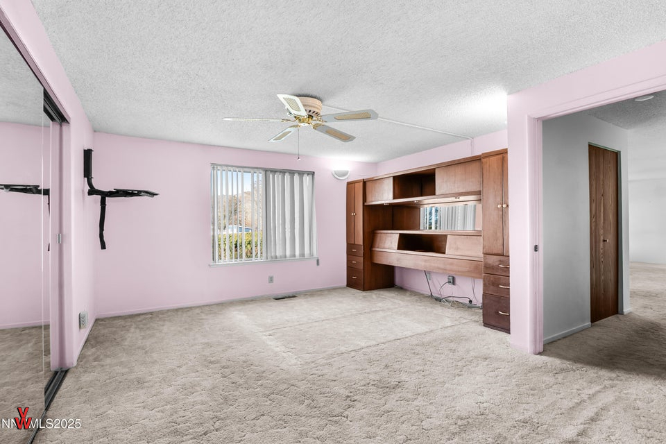 20251217230416258329000000-o