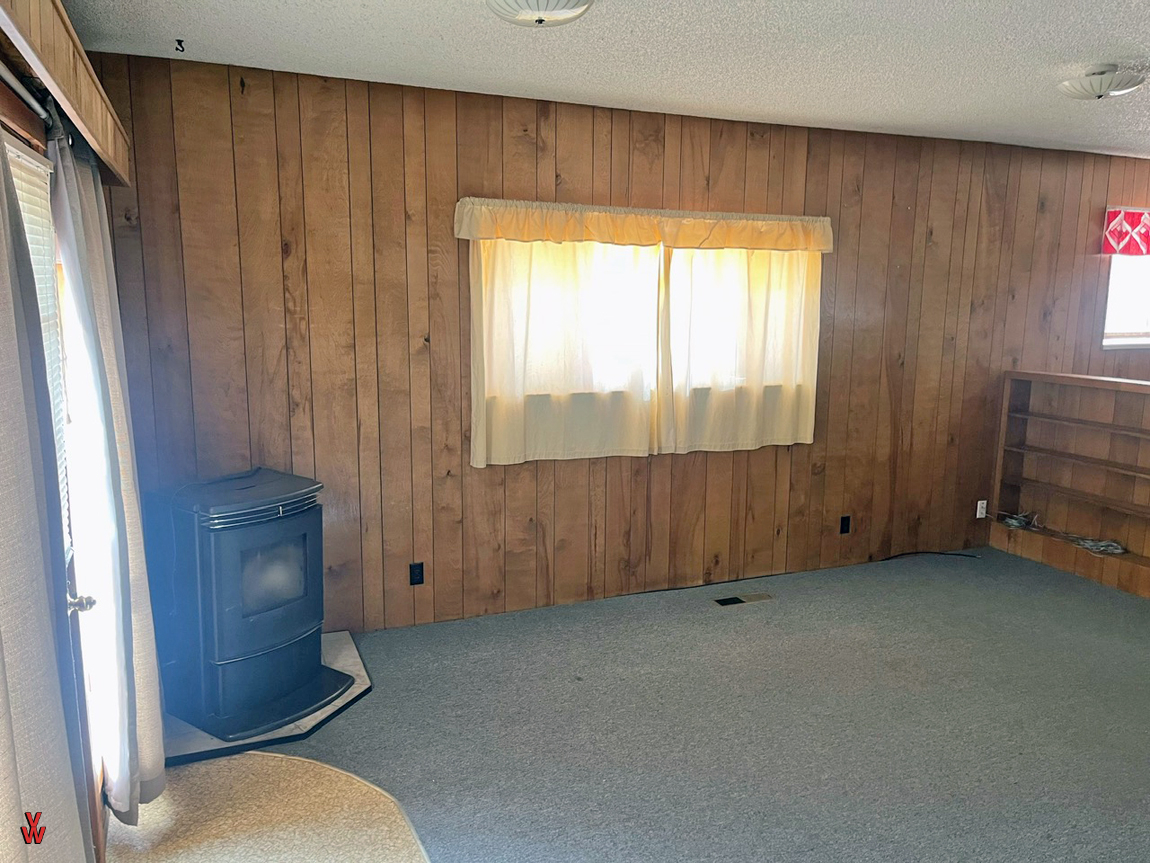 280SGalenaSt-LivingRoomNew2