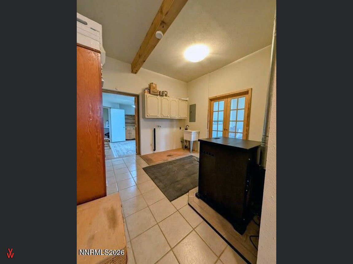 30700HorseCreekRd-LaundryArea