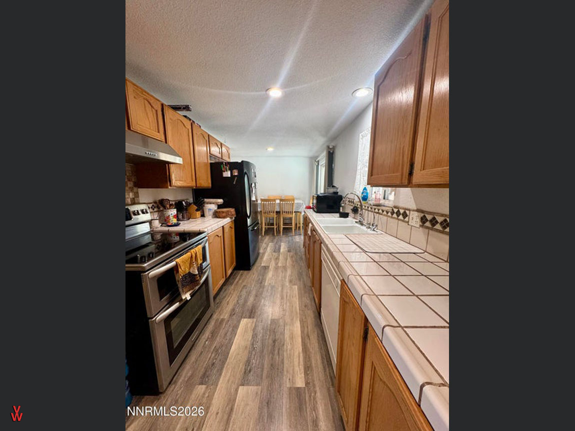 1352ProntoAve-Kitchen