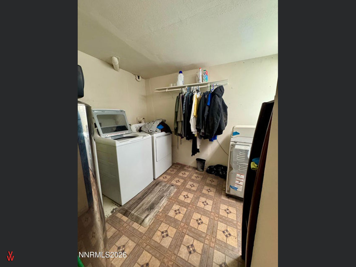1352ProntoAve-LaundryArea