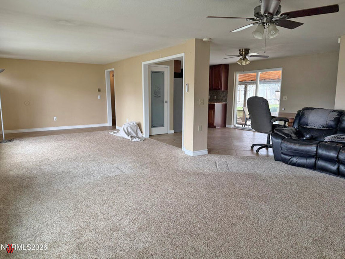 1204OcalaAve-LivingRoom4