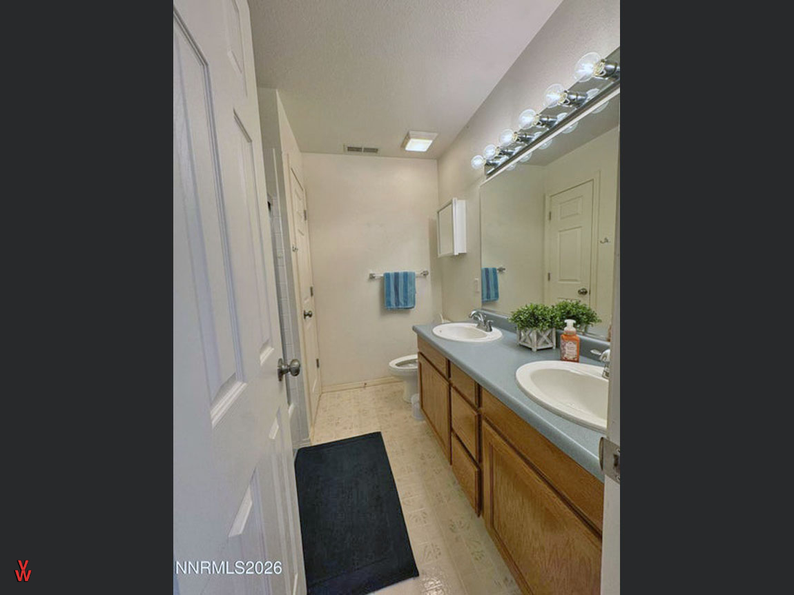 4106BrokenHillRd-Bathroom