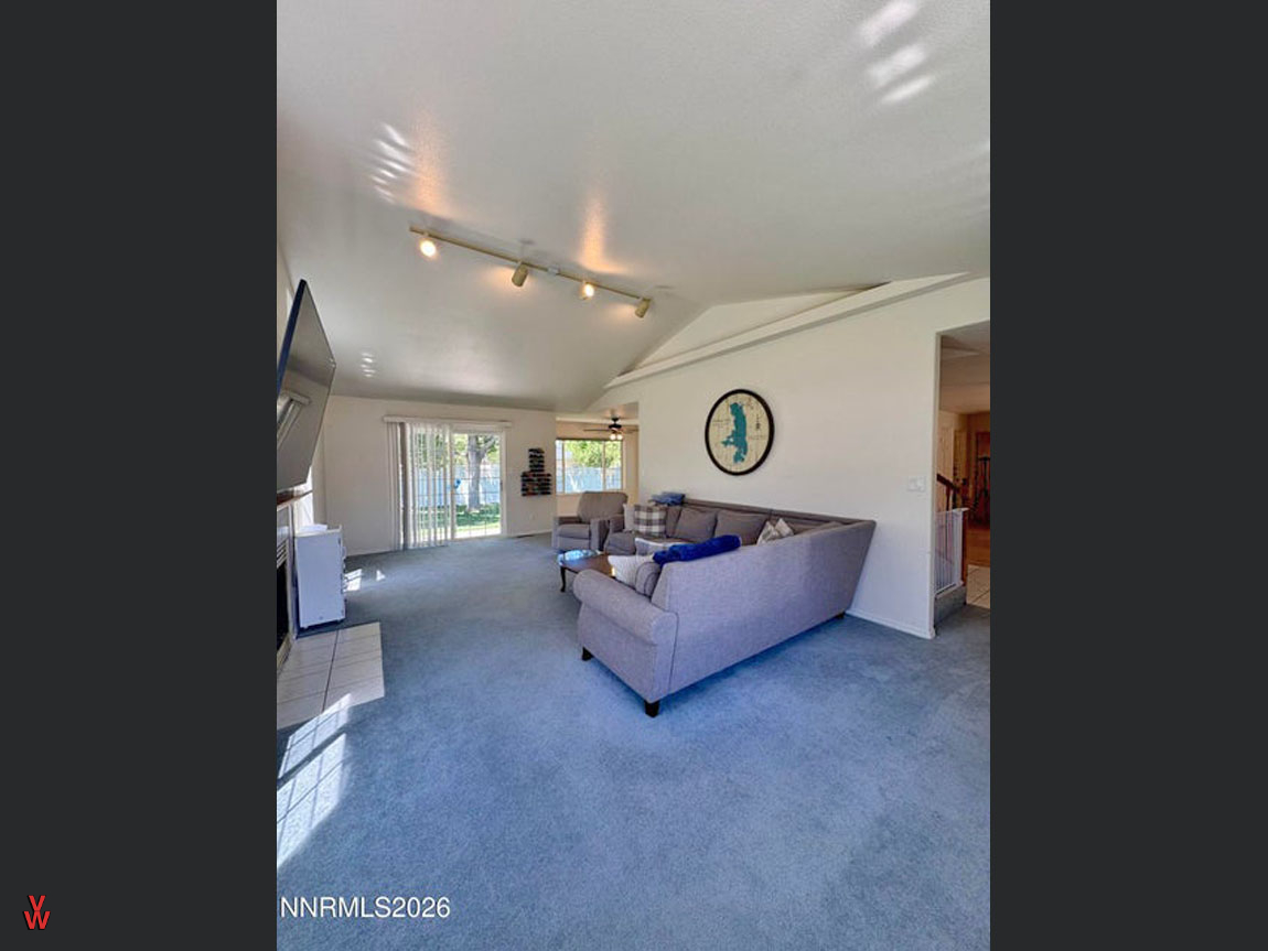 4106BrokenHillRd-FamilyRoom