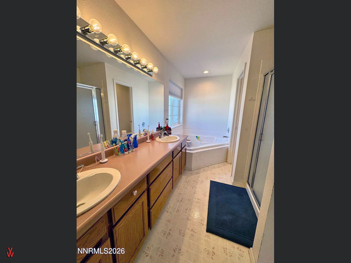 4106BrokenHillRd-PrimaryBathroom
