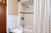1435SBridgeSt.-Bathroom2