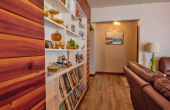 1435SBridgeSt.-LivingRoom
