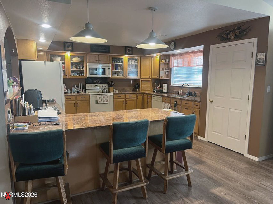 4158BrokenHillDr. - Kitchen2